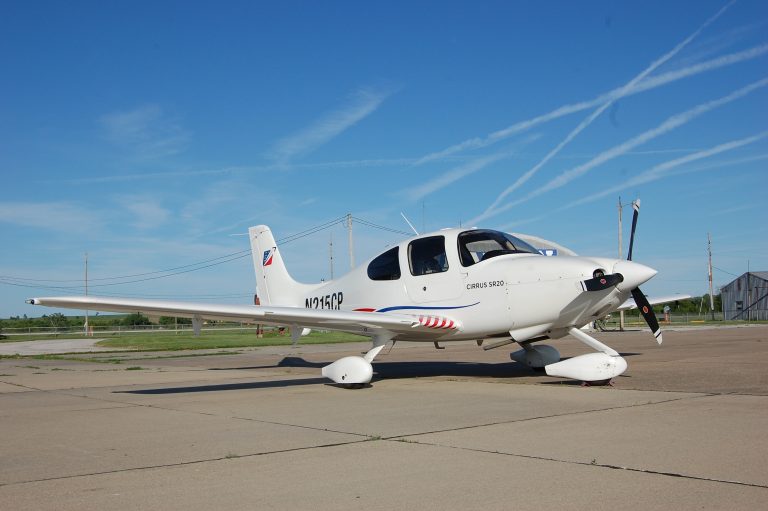 SOLD! N215CP 2006 Cirrus SR20