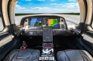 Cirrus Perspective+ Garmin flight deck panel in N18CK