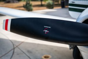 McCauley propeller blade on N474Z