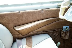 Leather door panel and front seat in N474Z