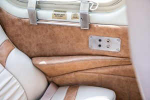 Rear window and side panel in N474Z