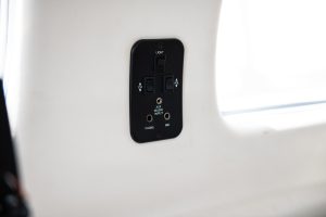 Piper Meridian PA46-500TP N203AP cabin headset jacks